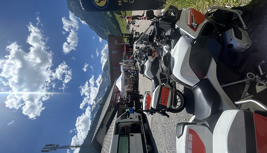 Präventionsaktion «Super Biker» 2025 - Zahlreiche Motorradfahrer informieren sich auf dem Urnerboden