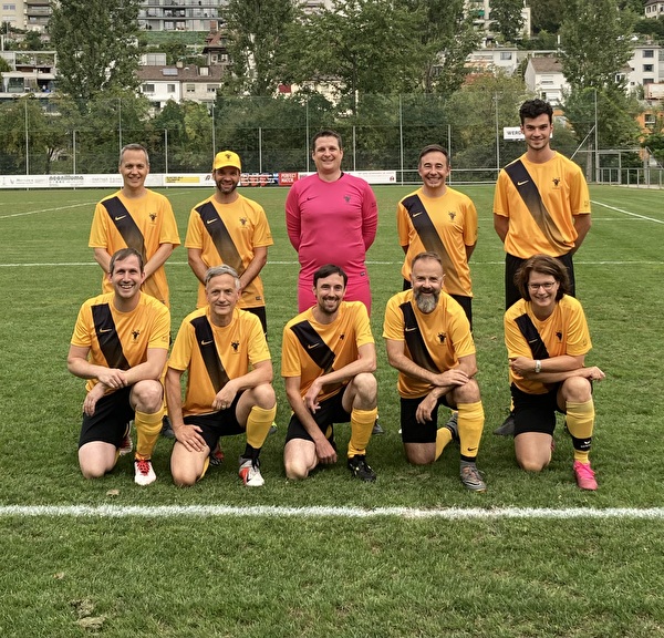 Das Team des FC Landrat Uri vor dem Gastspiel vom 2. September 2022 in Zürich.