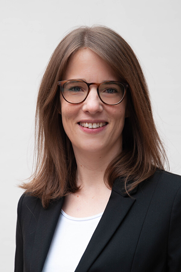 MLaw Janine Arnold 