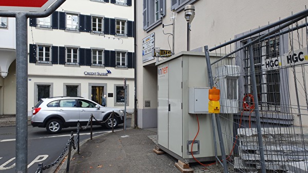 Die Luftmessstation beim Polizeiposten in Altdorf.