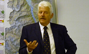 Dr. Benedikt Weibel
