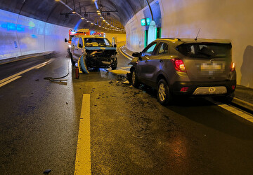 Unfall durch Geisterfahrer auf der Autobahn A2