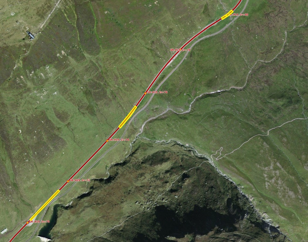 Bildlegende: Die von den Sanierungsarbeiten betroffenen Abschnitte der Oberalpstrasse sind gelb markiert. Bild Baudirektion Uri