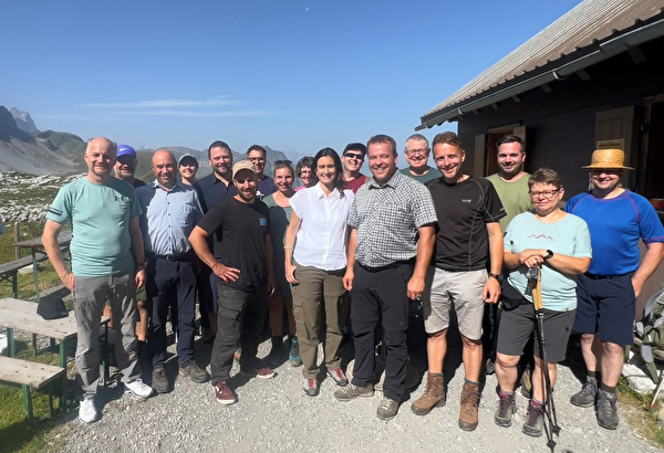 Gruppenfoto auf der Alp Chammli