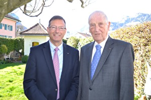 Josef Dittli gratuliert Josef Brücker zum 90. Geburtstag