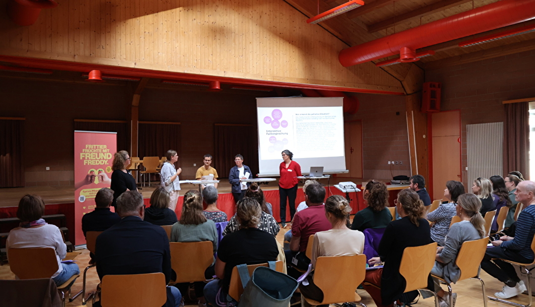 An der Veranstaltung wurden Chancen und Herausforderungen der interprofessionellen Zusammenarbeit in der Palliative Care diskutiert.