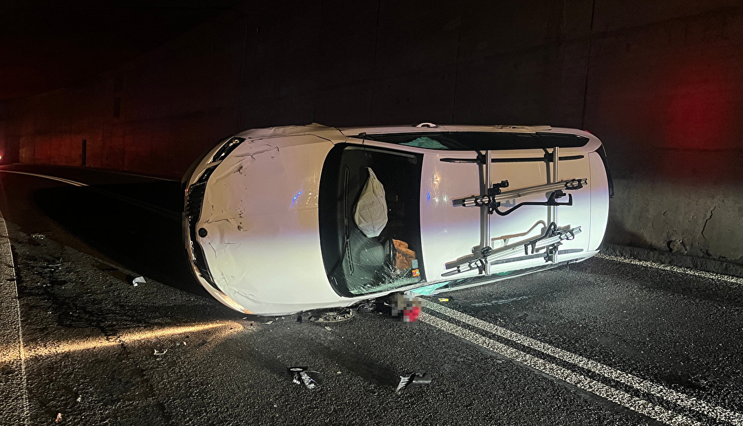 Verkehrsunfall auf der Axenstrasse – niemand verletzt