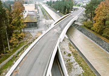 Sie ist das Herzstück der WOV: Die neue Brücke über den Schächen. Bild Baudirektion Uri