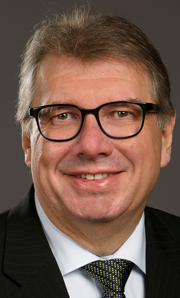 Lic. iur. Jules Busslinger