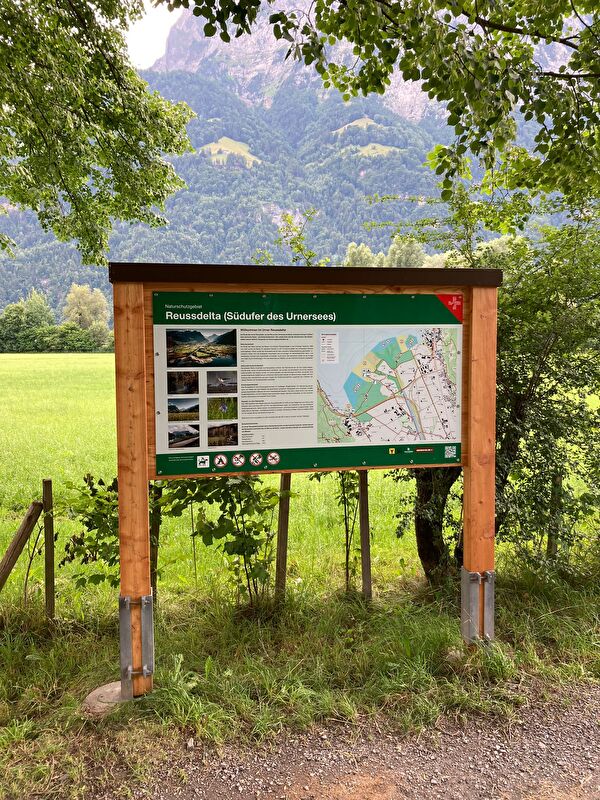 neue Beschilderung im Reussdelta
