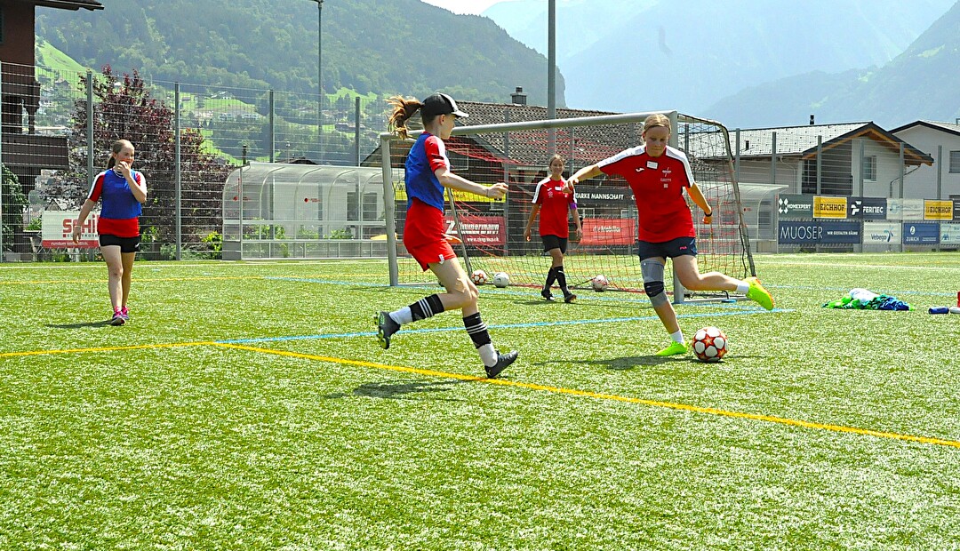 Impression des Meitlifussballtags. (Foto: Kanton Uri)