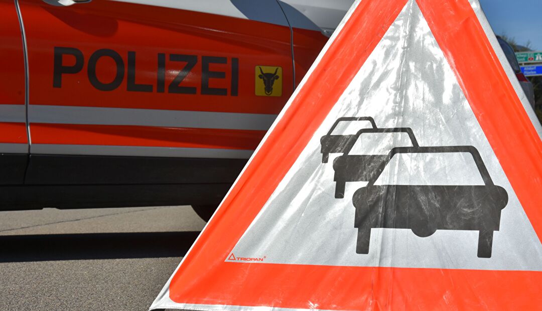 Für die Sommerreisezeit gelten im Kanton Uri auf der Autobahn A2 in Richtung Süden erprobte Regulierungsmassnahmen. Bild Baudirektion Uri