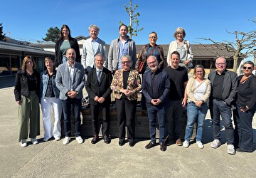 Die Urner Delegation traf in Farvagny/FR die Delegation des Kantons Freiburg und die Vertre-ter/innen der Urner Partnerschule Cycle d’Orientation du Gibloux.