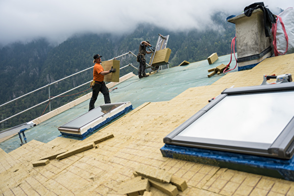 Durch eine verbesserte und effektive Wärmedämmung kann der Heizwärmeverbrauch eines Hauses erheblich minimiert werden. Bild Baudirektion Uri/Amt für Energie