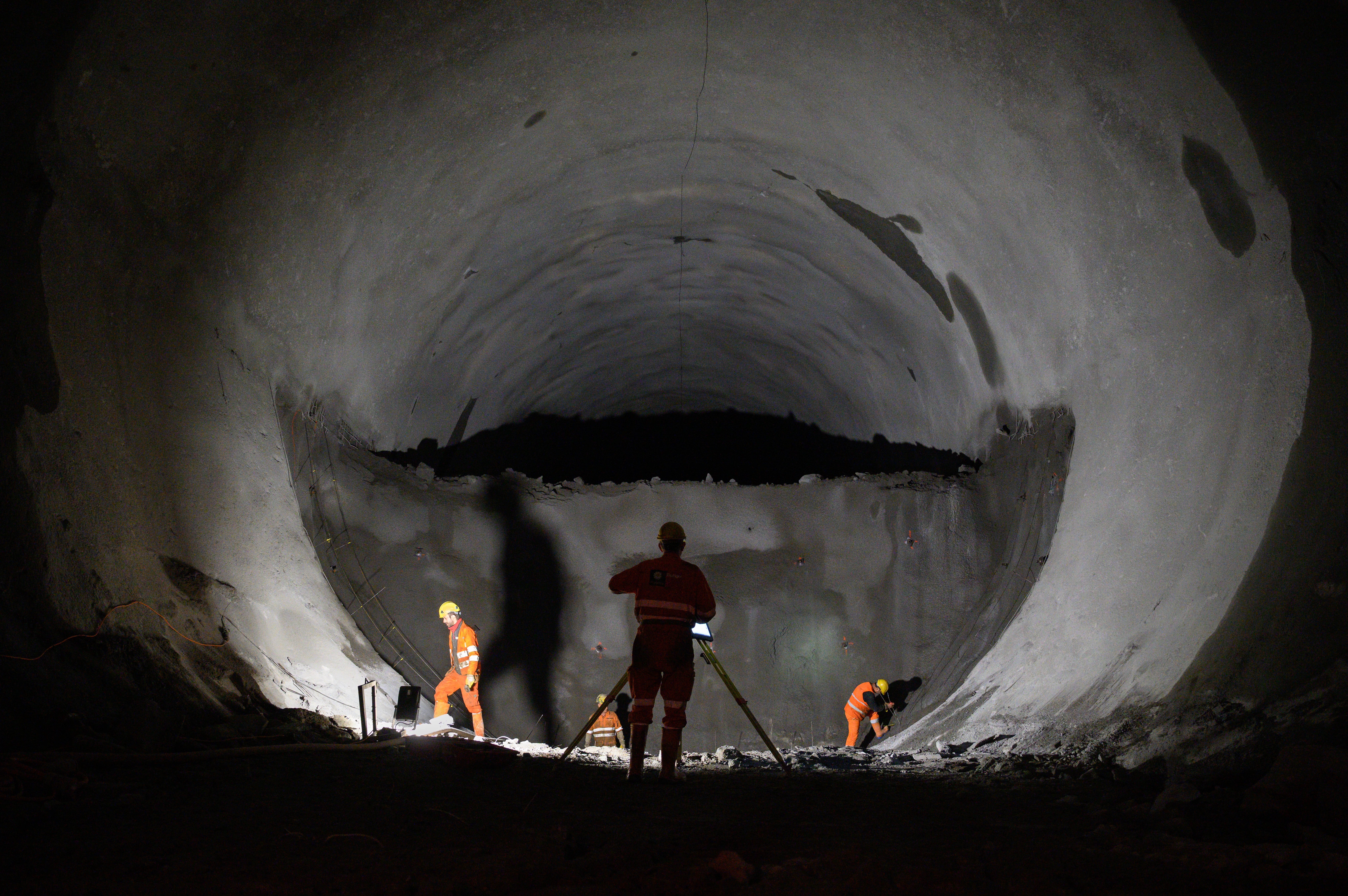 Tunnelbohrung 2. Röhre am Gotthard