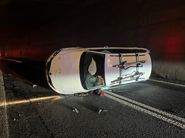Verkehrsunfall auf der Axenstrasse – niemand verletzt