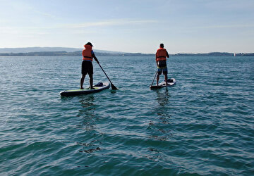 Sommertrend auf dem Wasser: Spass und Sicherheit beim Stand Up Paddling