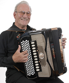 Goldener Uristier - Der Urner Volksmusikpionier Jonny (Ernst) Gisler wird ausgezeichnet