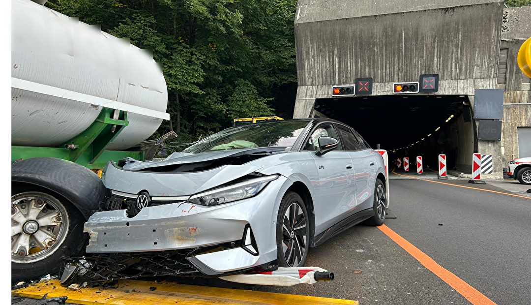 Verkehrsunfälle auf Urner Strassen – mehrere Personen verletzt