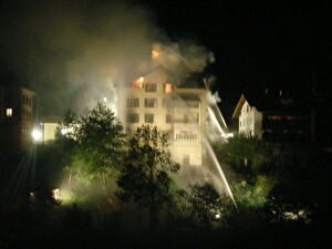 Restaurant Bahnhof im Vollbrand