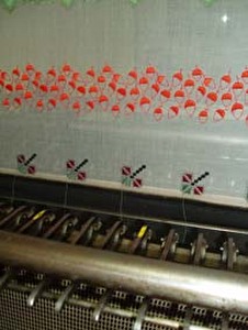 Stickereien aus der Maschine