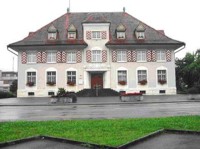 Amtshaus im Dorf