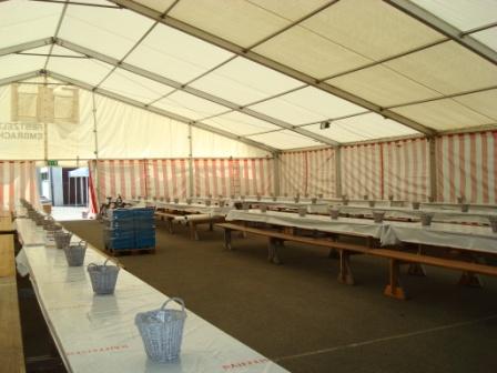 Vorbereitung Festzelt2