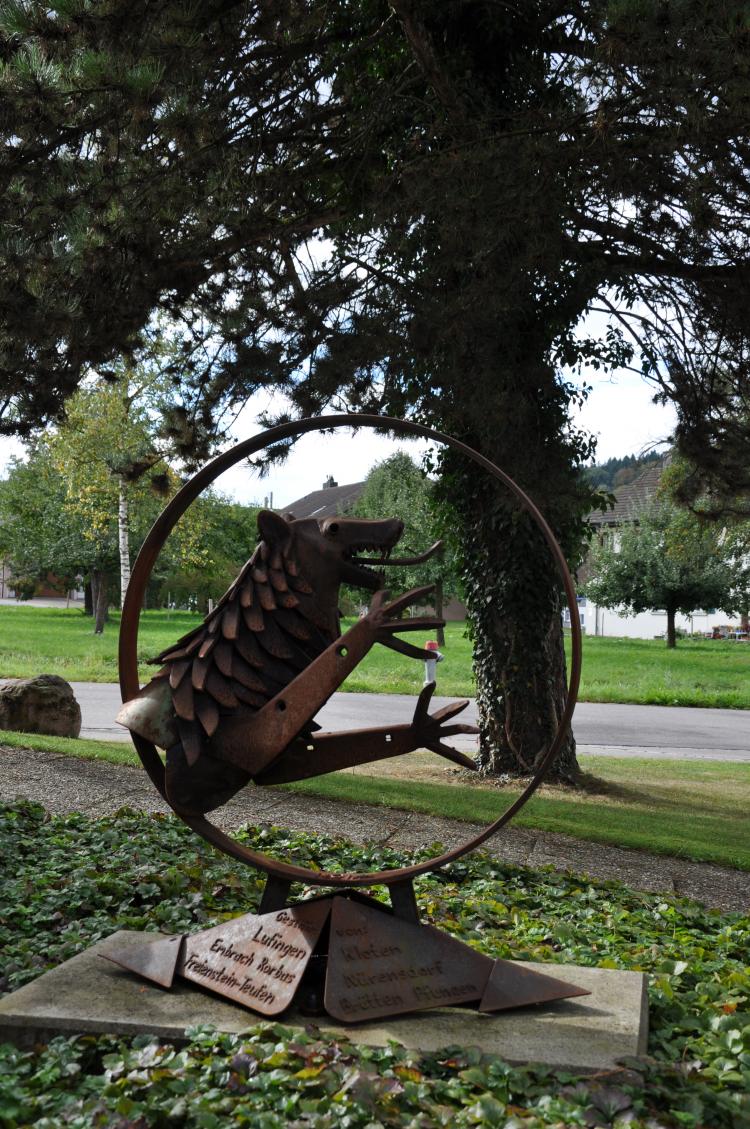 Skulptur Oberembracher Löwe2