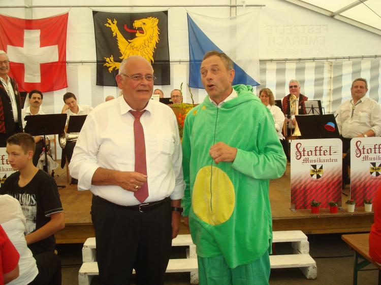 M. Kägi mit Frosch, alias P. Altorfer, alt Gemeinderat