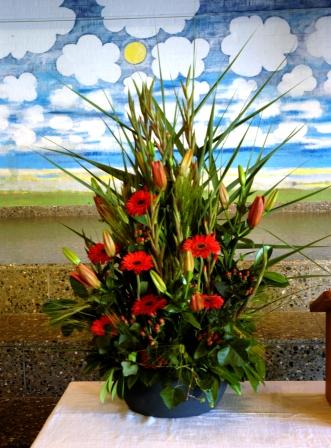 Blumenbouquet im Schulhaus