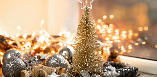 Symbolbild Weihnachten (Weihnachtskugeln)