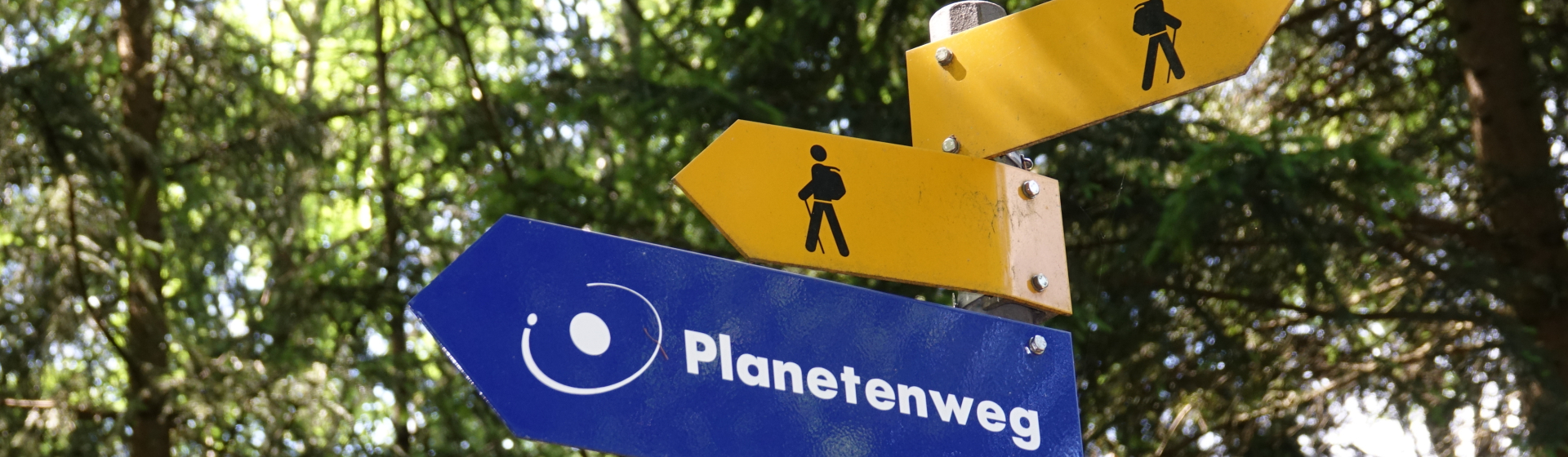 Wanderweg-Schilder