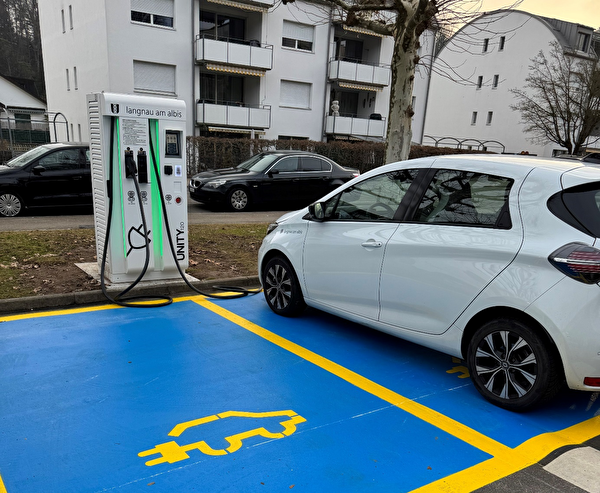 Elektro-Schnell-Ladestation