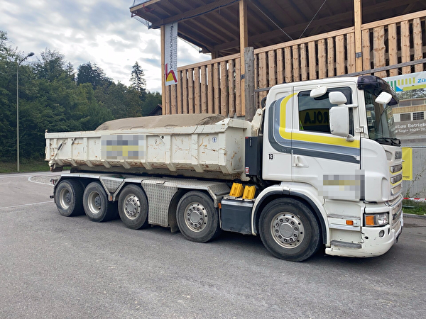 Kontrollierter Lastwagen