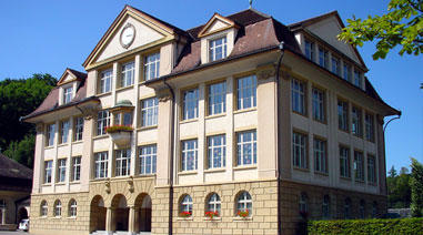 Schulhaus Hasenbühl