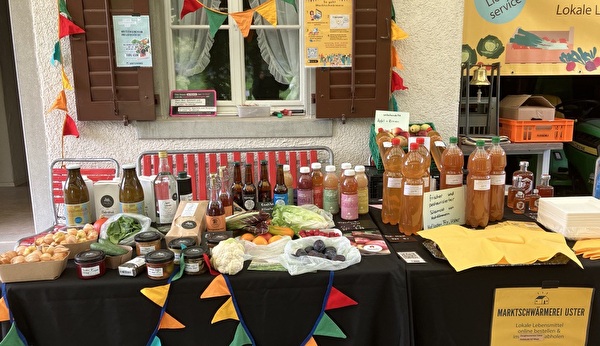 Lokale Produkte wie Süssmost und Gemüse