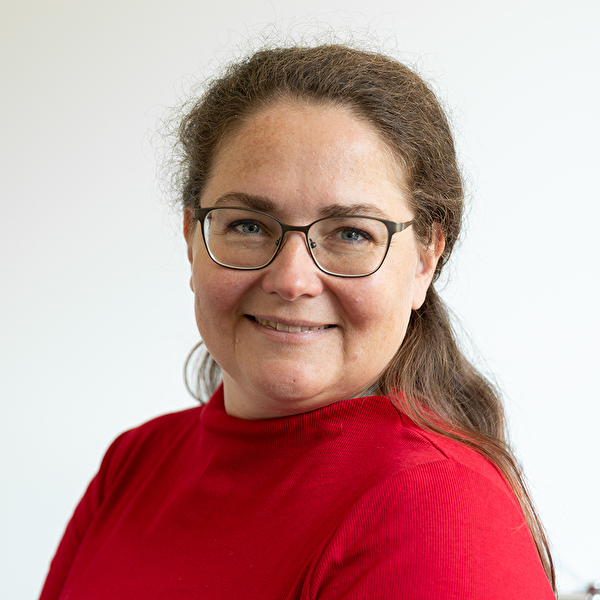Porträtbild Ildiko Gabulya