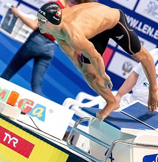 Antonio Djakovic beim Startsprung
