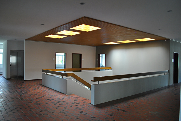 Blick aufs Treppenhaus des neuen Spitexzentrums