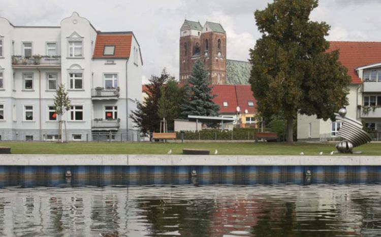 Blick über den Uckersee auf die Marienkirche