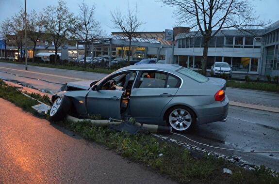 Unfallbild Fahrzeug