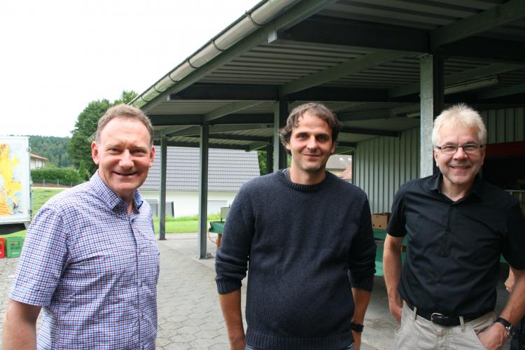 3 Helfer, :-)