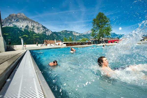 Schwimmbad Altdorf