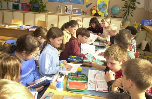 Schüler bei der Arbeit