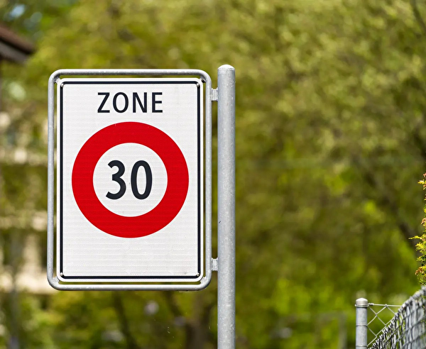 Tempo 30 Bild