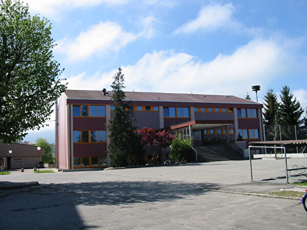 neues schulhaus