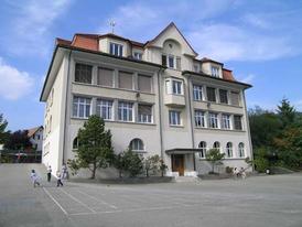 Schulhaus 1912