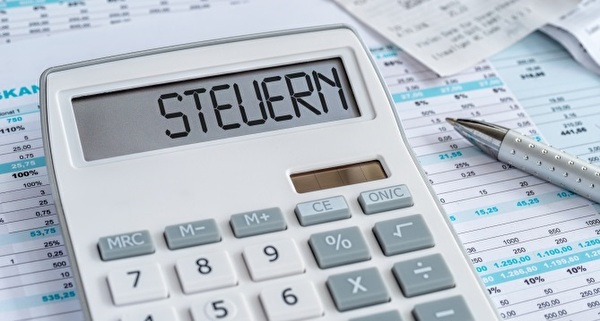 Steuern