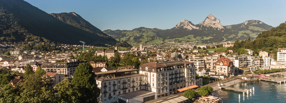 Blick vom See - Promenade Brunnen