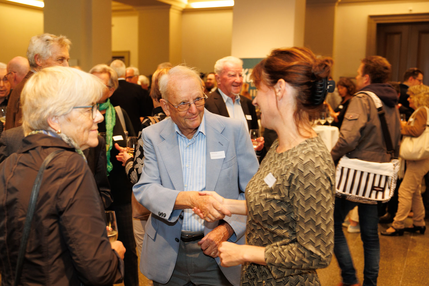 Von ehemalig zu aktuell: Barbara Günthard Fitze (alt Kantonsrätin und alt Gemeinderatspräsidentin EVP), Haymo Empl (alt Gemeinderatspräsident CVP), Barbara Huizinga (Stadtparlamentarierin EVP, 1. Vizepräsidentin)